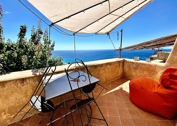 A Lea L'ua Semesterbostad Finale Ligure